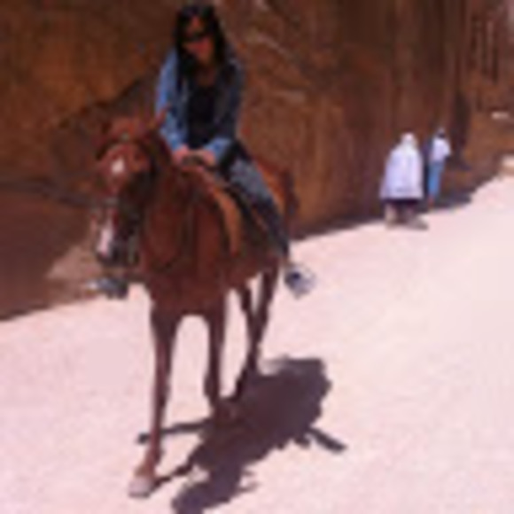 Meet your Posher, Jilene - Picture 1 of 1